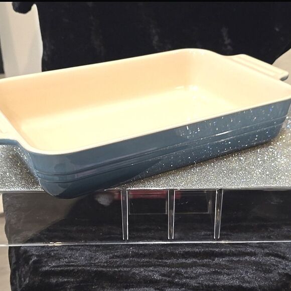 Le Creuset 25cm Rectangular Baking Dish- Marine - Picture 7 of 7